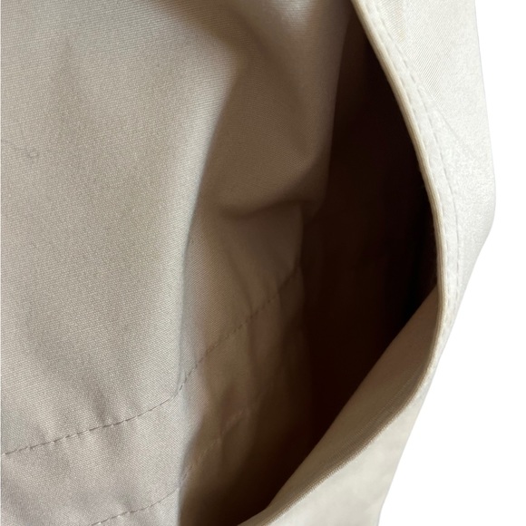 Lands End vintage anorak style jacket with big front pocket and hood. Zipfront - Picture 4 of 8